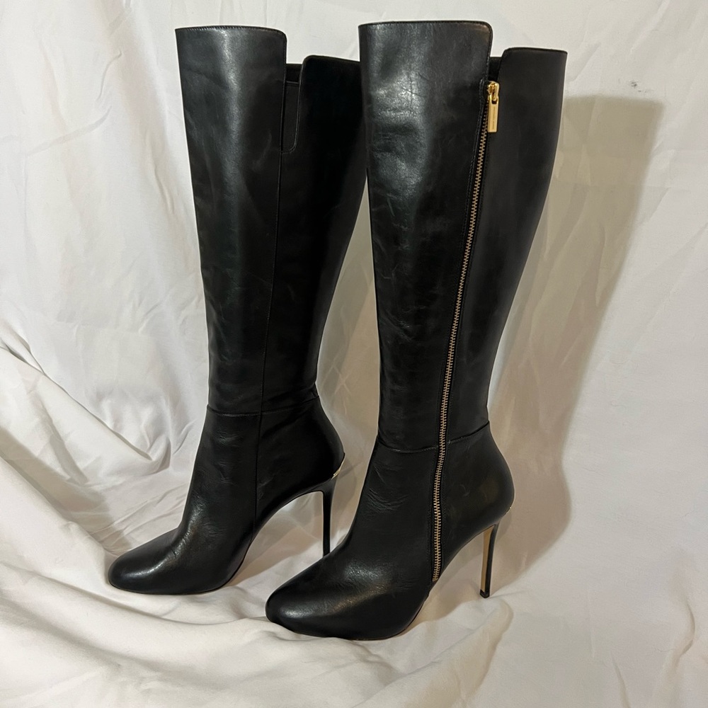 Michael Kors Clara Boots - Picture 2 of 12